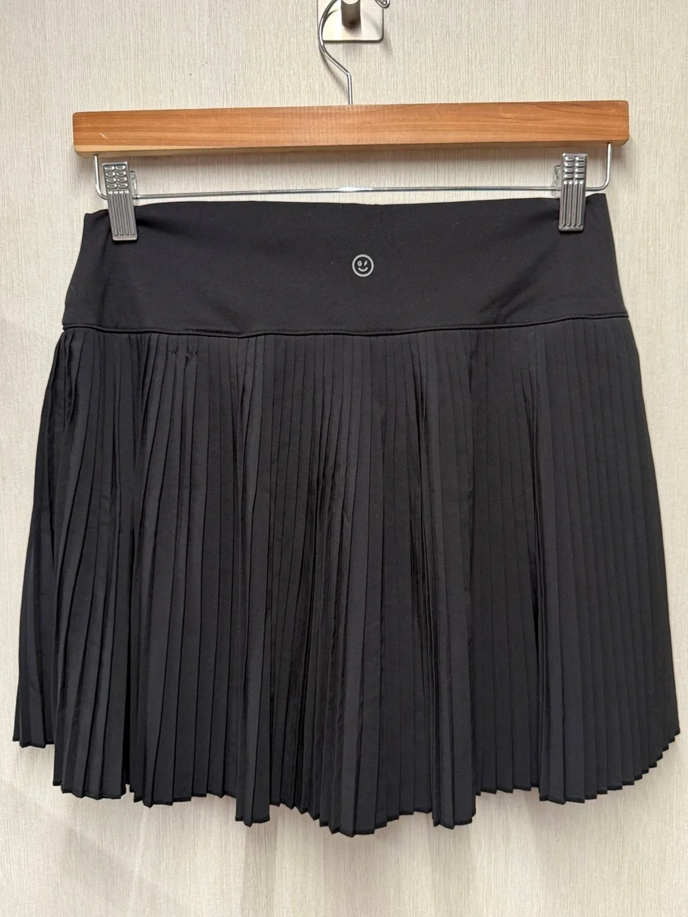 Gilly Hicks Active Pleated Skort Black, Size Large